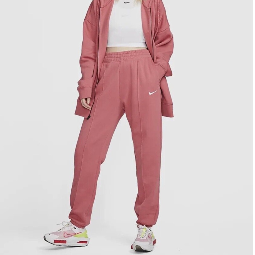 Brand New Nike Women's Sweatpants